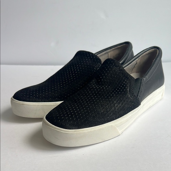 Naturalizer Shoes - Naturalizer Aileen Women's Black Slip On Sneakers Size 10M @